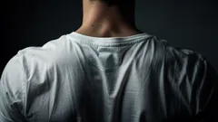 姿勢の心理学:あなたの背中は今、周囲に何を語っている?